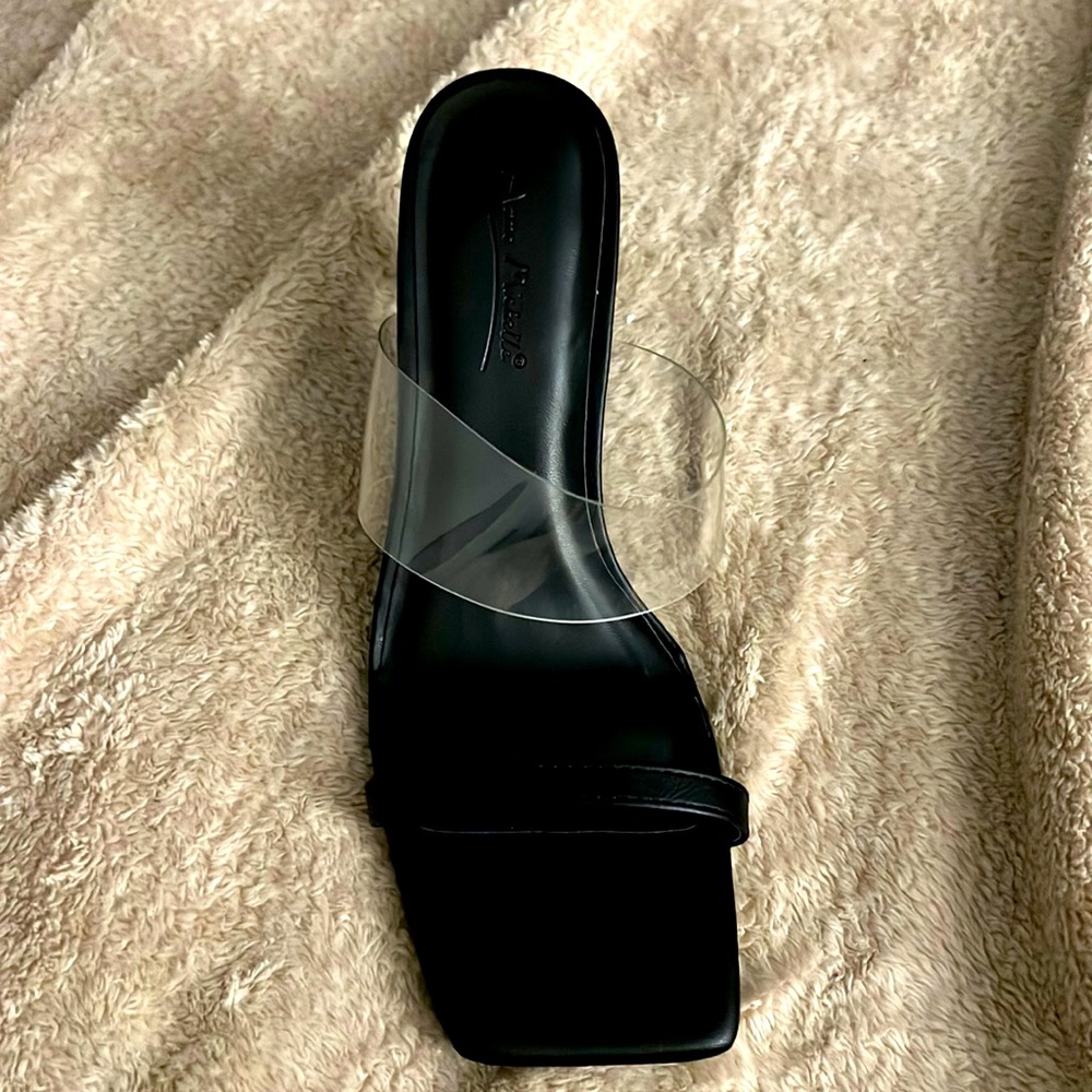 Brand New Never Worn Fashion Nova Heels!